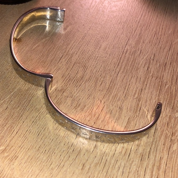 Louis Vuitton Nanogram Cuff - Picture 3 of 6